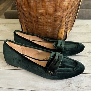 Zara Emerald Green Suede Loafers size 9